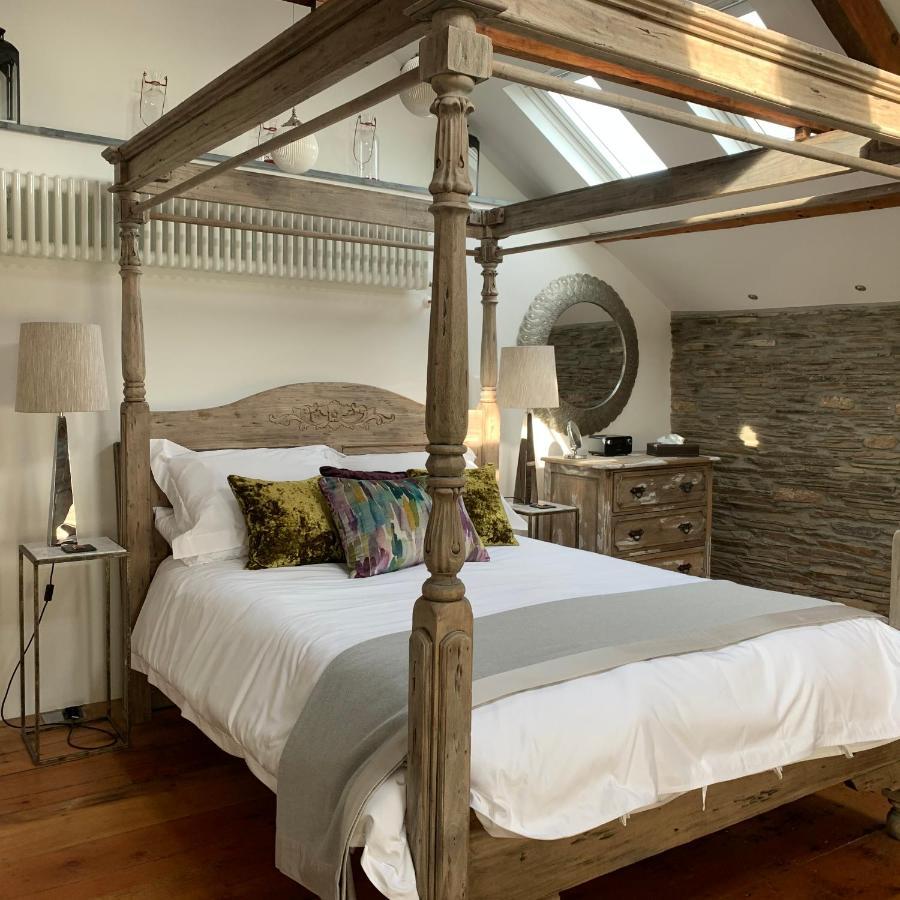 The Padstow Cottage With Breakfast At Rick Stein'S Seafood Restaurant Exterior photo